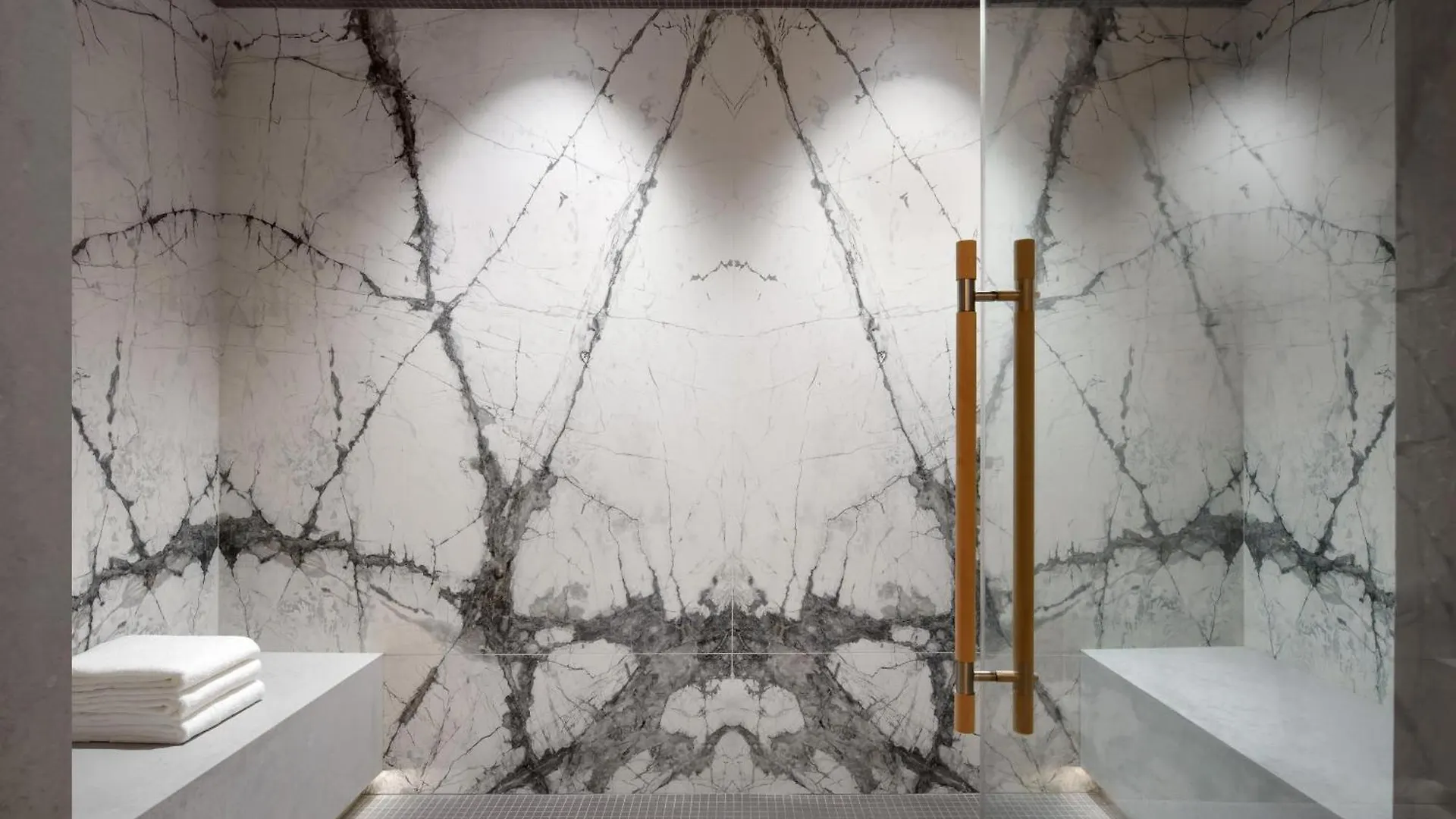 The St. Regis Toronto होटल