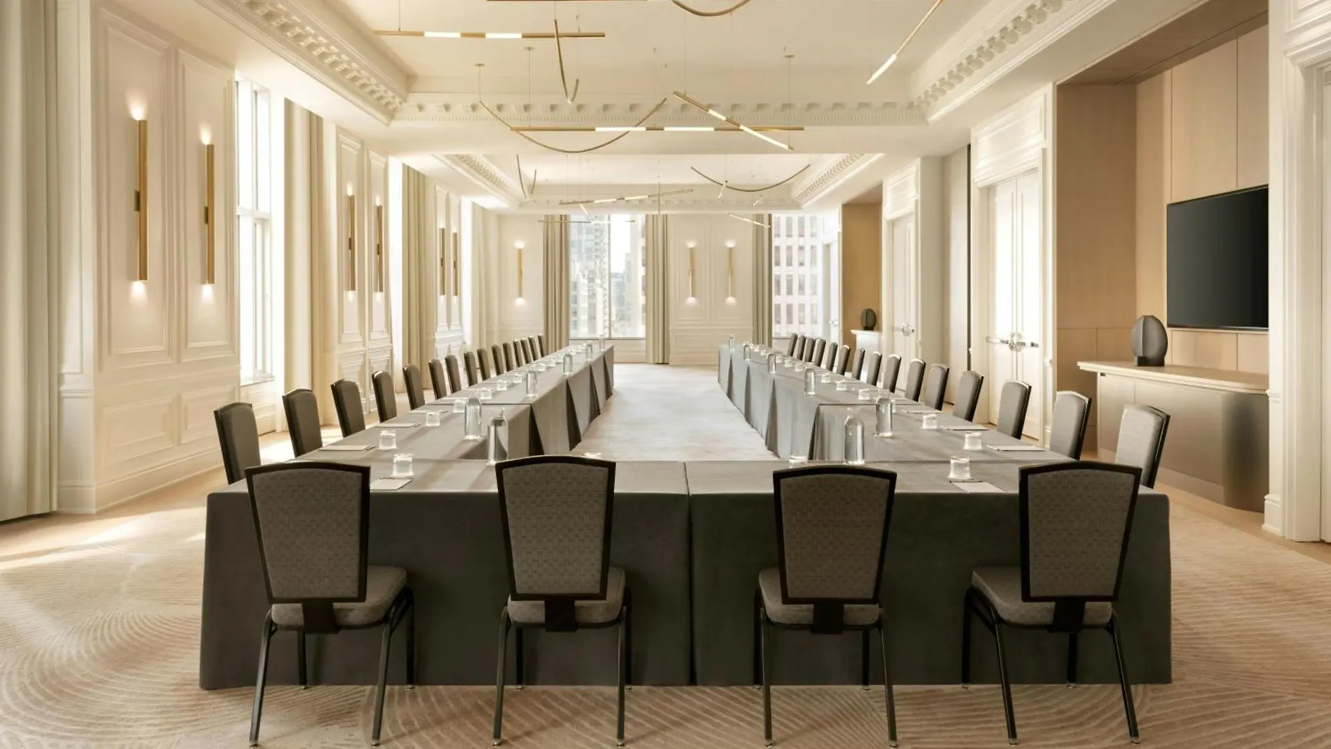 The St. Regis Toronto होटल