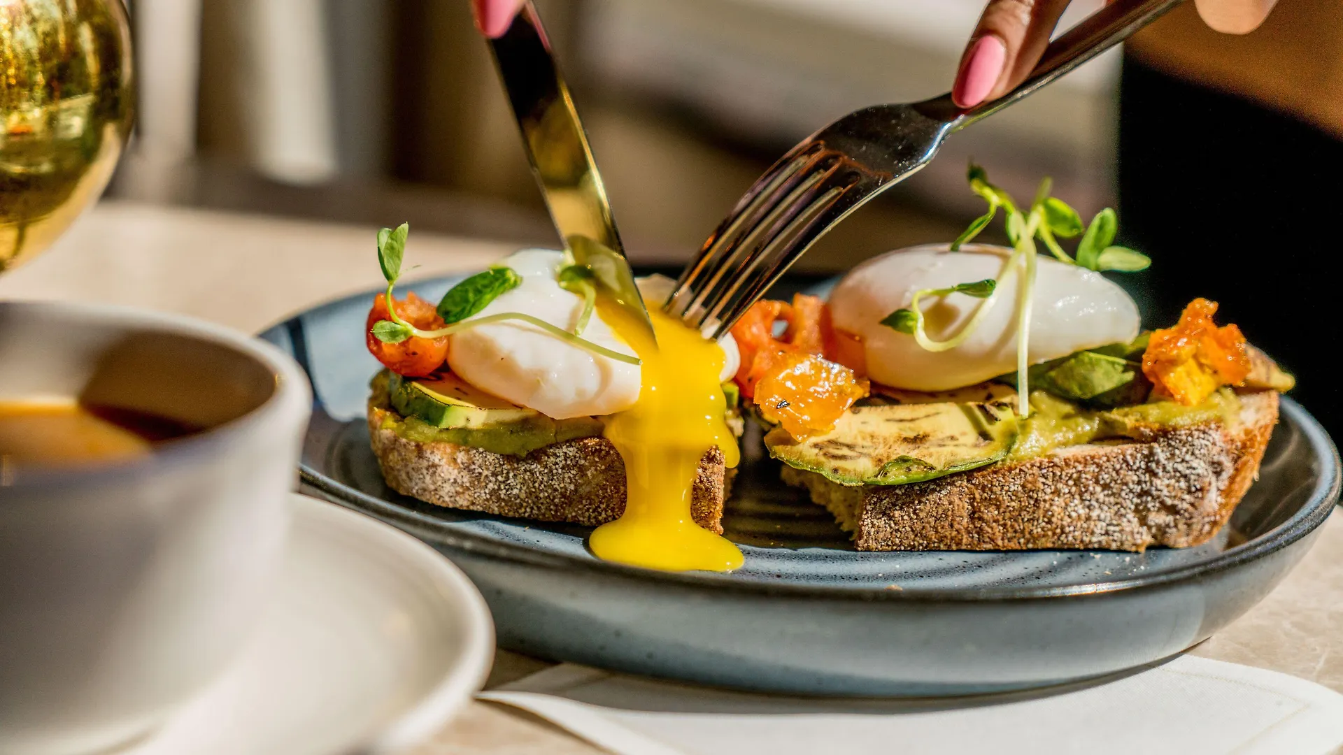 The St. Regis Toronto होटल